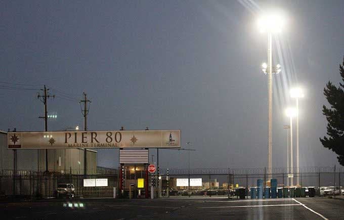 Stadium Flood Lights LED Lamp 600W 96610 lumens 200-480VAC IP66 UL DLC thumbnail 4