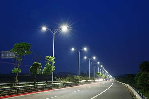 Solar Street Light 70W 8200Lm 12V 25AH Microwave Motion sensor included thumbnail 3