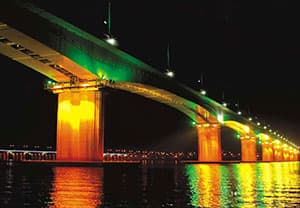 RGBW_Flood_Light-Bridges