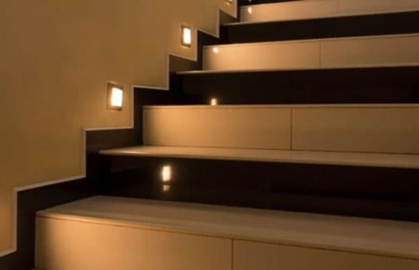 Step_Lights-Commercial_Buildings